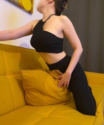 У меня множество опыта и я всегда рада предложить тебе удовлетворение в самой разнообразной форме. Уверяю тебя, ты не пожалеешь о времени, проведенном со мной. Мои услуги на высшем уровне: классический секс, оральный секс, эротический массаж. Я гарантирую полную конфиденциальность и безопасность. Для тебя у меня есть фото в личном сообщении. Мои клиенты всегда остаются довольными, поэтому не упусти возможность окунуться в мир удовольствия со мной. Жду тебя в Москве, чтобы создать незабываемые моменты вместе. 💋😘 11918, 19 лет