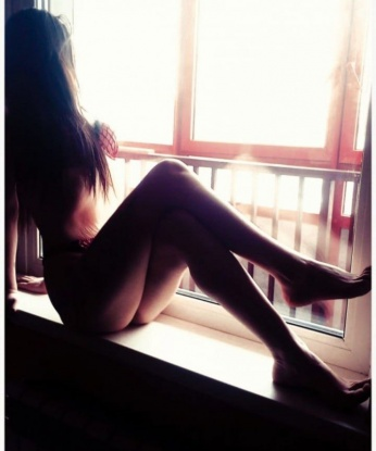 Я креативная и нежная индивидуалка, готовая подарить тебе незабываемые моменты. Со мной ты сможешь открыть новые грани удовольствия и узнать, что значит истинная страсть. Я опытна в искусстве удовлетворения мужчин, и мои услуги покрывают все твои желания и фантазии. Уверена, что наши встречи станут для нас обоих незабываемыми и волнующими. Мои фото и отзывы подтверждают мою красоту и профессионализм. Дари себе ни с чем несравнимое наслаждение и приходи ко мне – я жду тебя! 💋💫 7178, 24 года